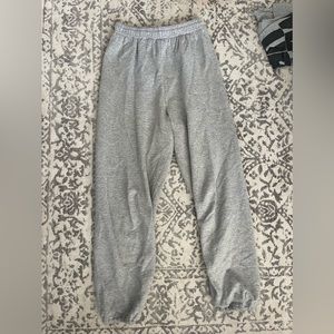 Gildan Grey Sweatpants Size Medium